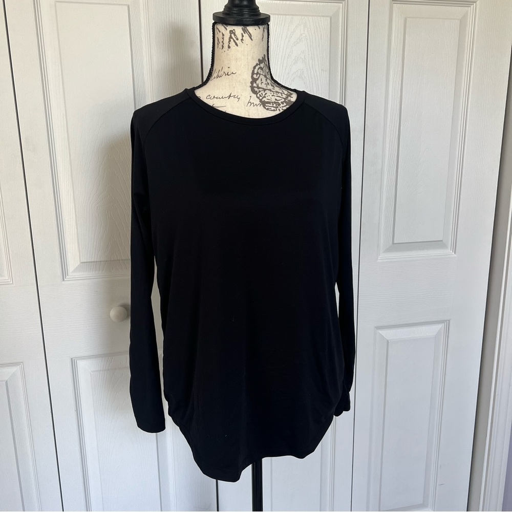 Kindred Bravely Long Sleeve Nursing / Maternity Shirt size Small